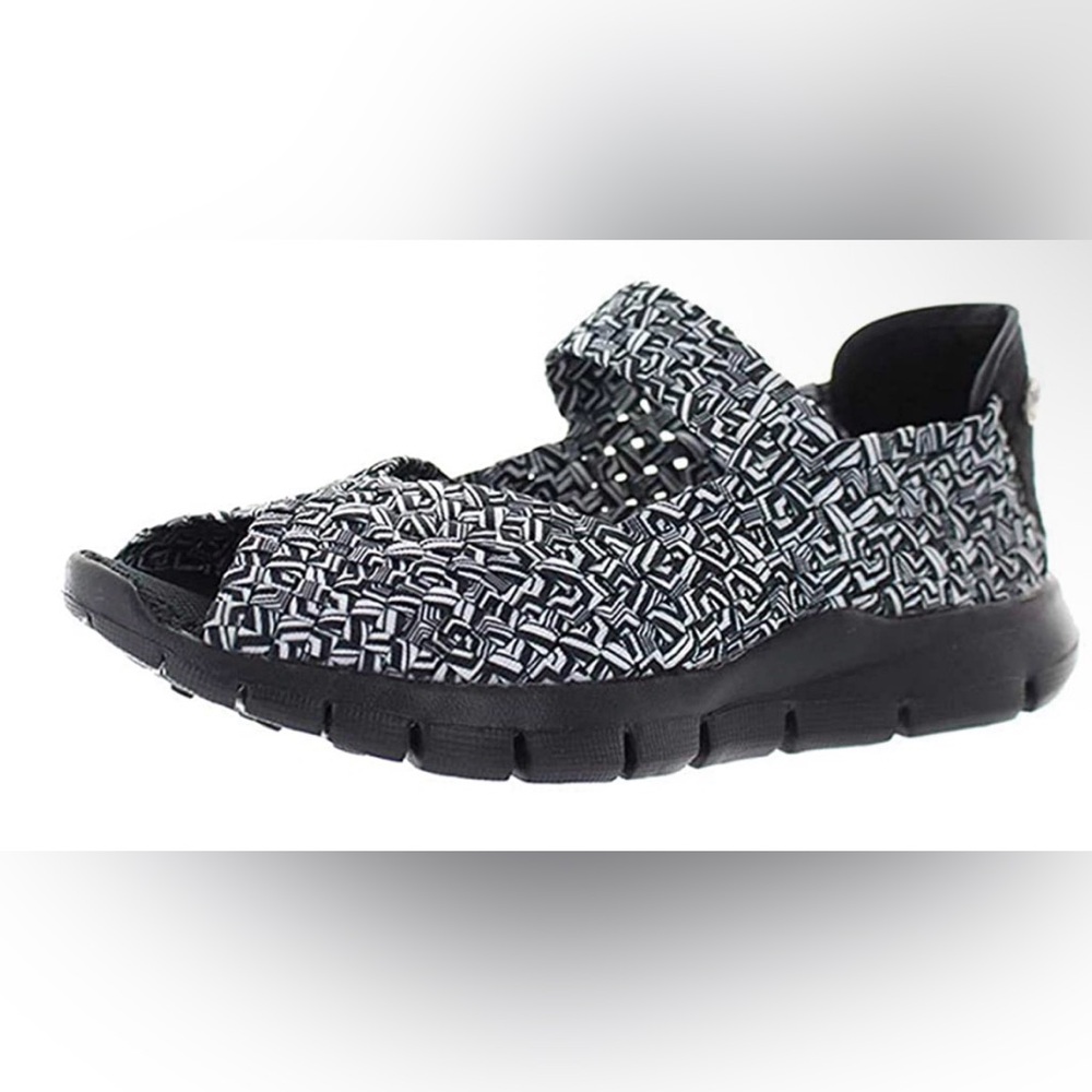 Bernie Mev Woven Slip-On Sneakers Size 38 Black White Comfort Memory Foam